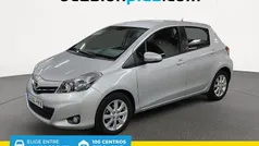 Gris plata Usado 2012 Toyota Yaris Active Utilitario | 9350 € (Precio justo)