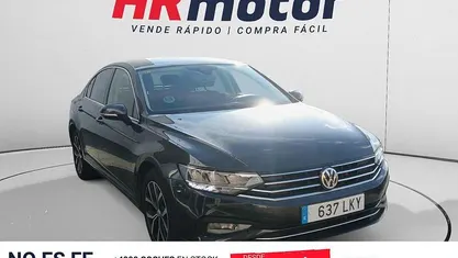 Usado VW Passat Executive 120 CV (88 kW) 2020 Gris Berlina