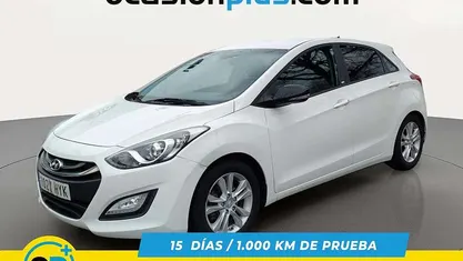 Usado Hyundai i30 GO! 101 CV (74 kW) 2014 Blanco Utilitario