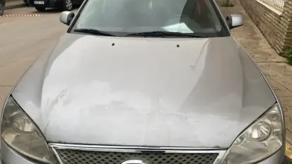 Używany Ford Mondeo Ghia 130 KM (95 kW) 2006 Szary Sedan/Limuzyna