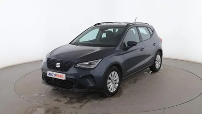 Usado Seat Arona Style 116 CV (85 kW) 2024 Gris SUV