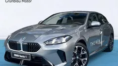 Azul Nuevo 2024 BMW 120 Utilitario | 40.200 € (Un poco caro)
