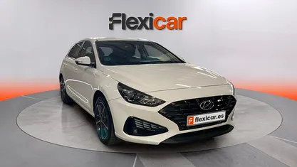 Usado Hyundai i30 110 CV (80 kW) 2023 Berlina