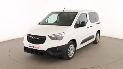 Usado Opel Combo Life Edition 102 CV (75 kW) 2021 Blanco Monovolumen
