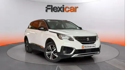 Usado Peugeot 5008 Allure 131 CV (96 kW) 2019 Blanco SUV