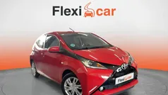 Rojo Usado 2016 Toyota Aygo X-play Utilitario | 8390 € (Buen precio)