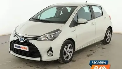 Begagnad Toyota Yaris Hybrid Active 101 HK (74 kW) 2017 Sedan