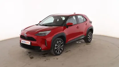 Usado Toyota Yaris Cross Active 116 CV (85 kW) 2022 Rojo SUV