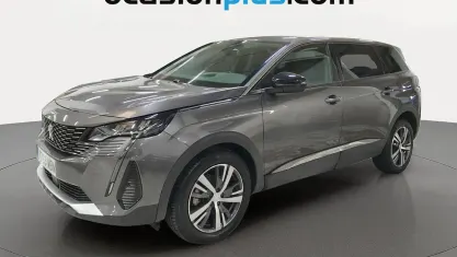 Używany Peugeot 5008 Allure 131 KM (96 kW) 2022 Szary SUV