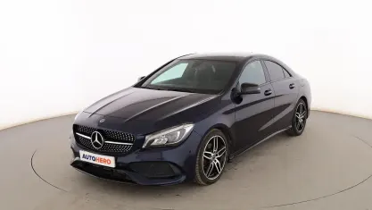 Usado Mercedes CLA200 AMG line 136 CV (100 kW) 2018 Azul Berlina