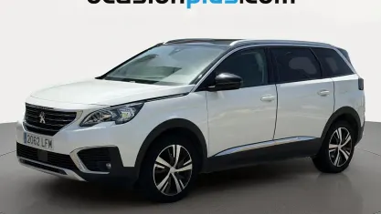 Usado Peugeot 5008 Allure 130 CV (95 kW) 2020 Blanco SUV
