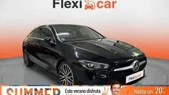 Negro Usado 2022 Mercedes CLA200 Shooting Brake Familiar | 27.790 € (Precio justo)
