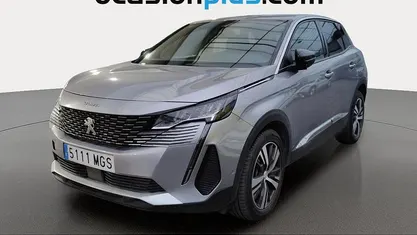 Usado Peugeot 3008 Allure 131 CV (96 kW) 2023 Gris SUV