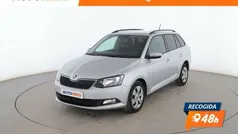 Gris Usado 2016 Skoda Fabia Ambition | 9599 € (Precio justo)
