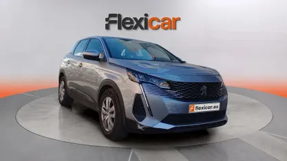 Usado Peugeot 3008 Active 131 CV (96 kW) 2021 Gris SUV