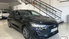 Negro Usado 2023 Ford Focus ST-Line Berlina | 19.500 € (Precio justo)