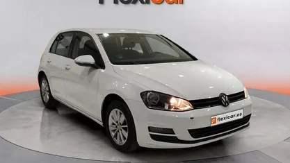 Blanco Usado 2016 VW Golf Advance Berlina | 11.490 € (Buen precio)