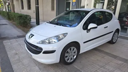 Usado Peugeot 207 Sport 95 CV (69 kW) 2007 Blanco Utilitario