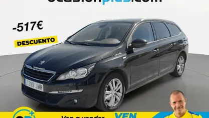 Usado Peugeot 308 Style 130 CV (95 kW) 2016 Negro Familiar