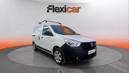 Usado Dacia Dokker Essentiel 102 CV (75 kW) 2021 Monovolumen