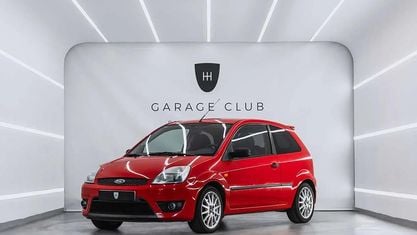 Używany Ford Fiesta Sport 101 KM (74 kW) 2005 Czerwony Hatchback