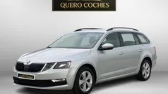 Gris / plata Usado 2020 Skoda Octavia Ambition Familiar | 11.490 € (Super precio)