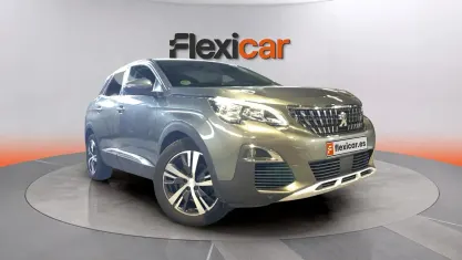 Usado Peugeot 3008 Allure 131 CV (96 kW) 2018 Verde SUV