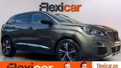 Usado Peugeot 3008 Active 131 CV (96 kW) 2019 Gris SUV