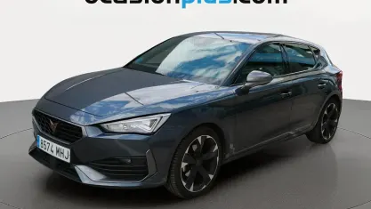 Usado Cupra Leon 150 CV (110 kW) 2023 Gris Utilitario