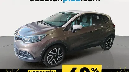 Marrón Usado 2015 Renault Captur Zen SUV | 9713 € (Precio justo)