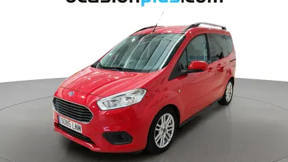 Usado Ford Tourneo Courier Titanium 100 CV (73 kW) 2021 Rojo Monovolumen