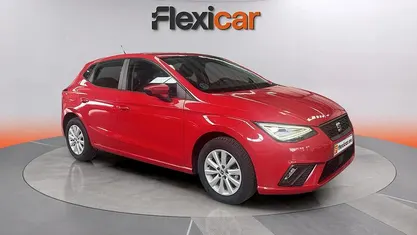 Usado Seat Ibiza Reference 80 CV (58 kW) 2023 Rojo Berlina