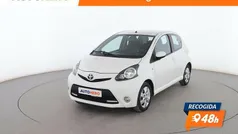 Blanco Usado 2013 Toyota Aygo City Utilitario | 7999 € (Precio justo)