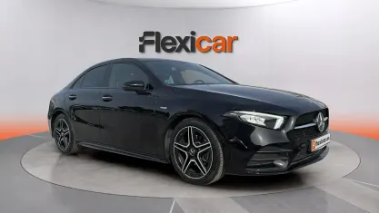 Usado Mercedes A180 136 CV (100 kW) 2022 Negro Berlina