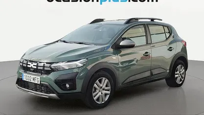 Usado Dacia Sandero Expression 101 CV (74 kW) 2023 Verde SUV