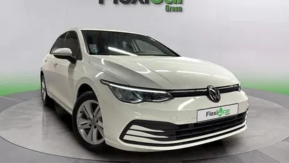 Usado 2021 VW Golf Life Berlina | 15.490 € (Super precio)