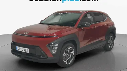 Usado Hyundai Kona 141 HP (103 kW) 2023 Vermelho SUV