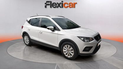 Używany Seat Arona Style 95 KM (69 kW) 2019 Biały SUV
