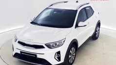 Usado 2024 Kia Stonic SUV | 20.100 € (Precio justo)