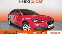 Rojo Usado 2022 Seat Leon Reference Berlina | 16.990 € (Buen precio)