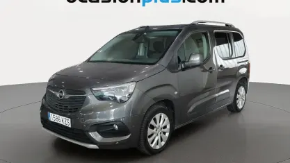 Usado Opel Combo Life Innovation 131 CV (96 kW) 2019 Gris Monovolumen