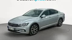 Gris plata Usado 2020 VW Passat Executive Berlina | 24.537 € (Precio justo)