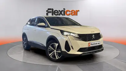 Usado Peugeot 3008 Allure 131 CV (96 kW) 2021 SUV