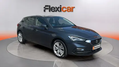 Usado Seat Leon Style 150 CV (110 kW) 2024 Gris Berlina