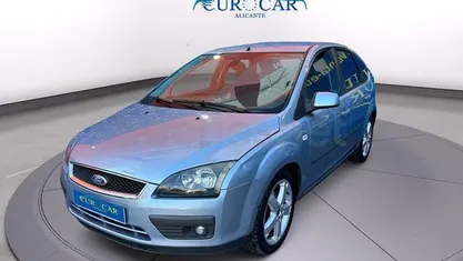 Usado Ford Focus Ghia 136 CV (100 kW) 2006 Berlina