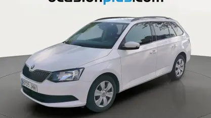 Usado Skoda Fabia Ambition 110 CV (80 kW) 2015 Blanco Familiar