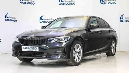 Usado BMW 320e Comfort Edition 204 CV (150 kW) 2021 Naranja Berlina