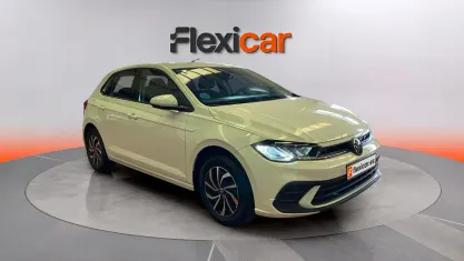 Usado VW Polo Life 95 CV (69 kW) 2023 Blanco Utilitario