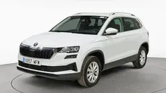 Blanco Usado 2023 Skoda Karoq Ambition SUV | 20.228 € (Super precio)