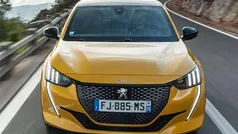 Amarillo Usado 2020 Peugeot 208 GT-line Utilitario | 12.290 € (Precio justo)